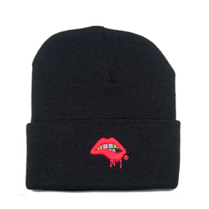 Lips Beanie (Black / Pink)