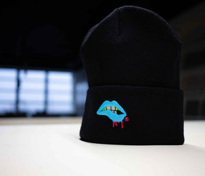 Lips Beanie (Black / Blue)