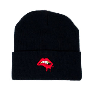 Lips Beanie (Black/ Red)